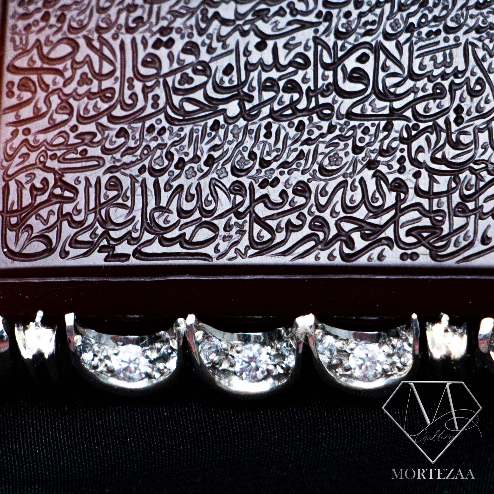 مدال گردنبند جواهرنشان - تصویر 4